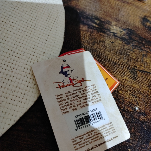 Hat - Picture 3 of 3